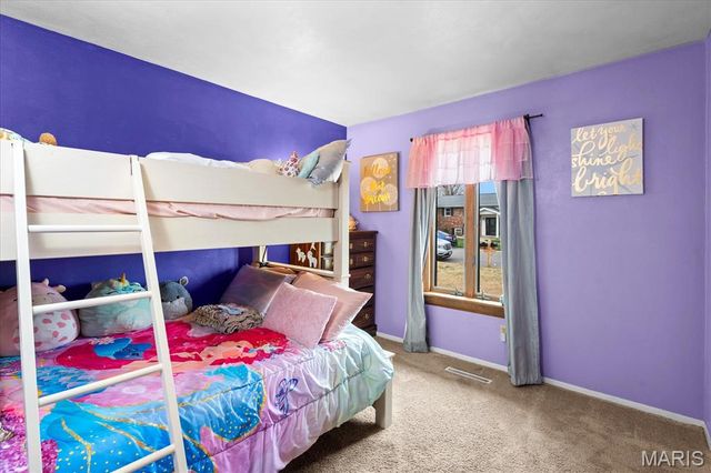 414 Parkview Drive, Lebanon, IL 62254