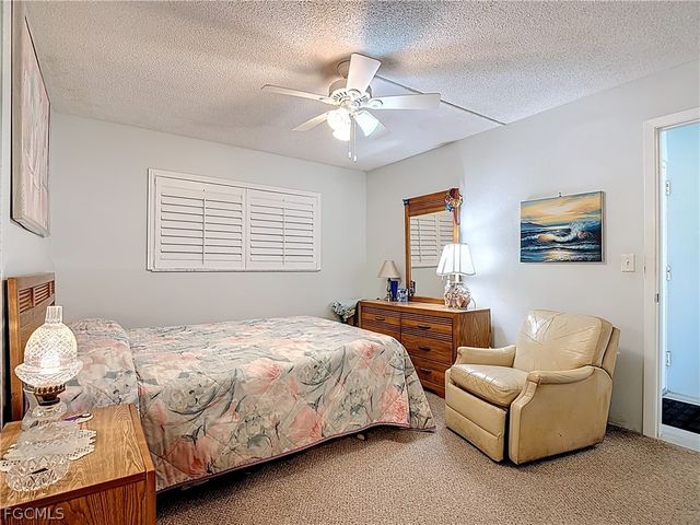 400 Lenell RD 107, Fort Myers Beach, FL 33931