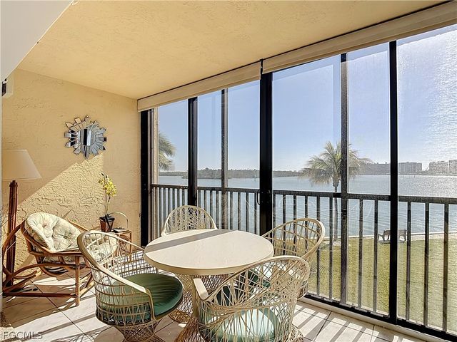 400 Lenell RD 107, Fort Myers Beach, FL 33931