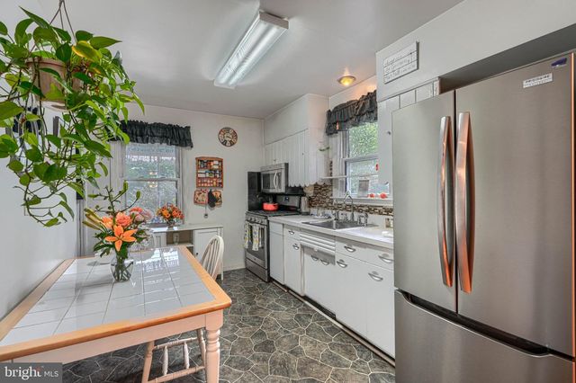 9714 OAK SUMMIT AVE, Parkville, MD 21234