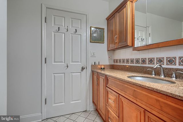 9714 OAK SUMMIT AVE, Parkville, MD 21234