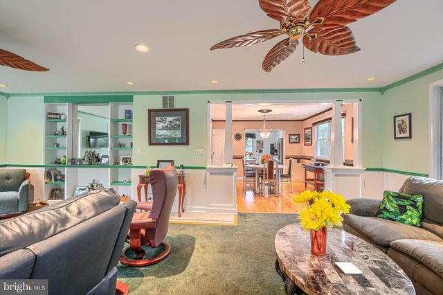 9714 OAK SUMMIT AVE, Parkville, MD 21234