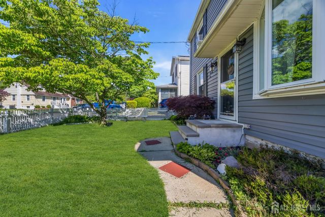 26 Sidney Avenue, Spotswood, NJ 08884