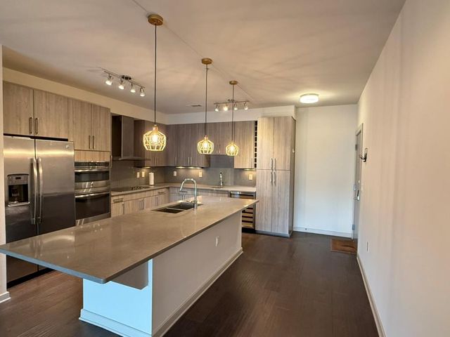 3600 S Lamar BLVD 200, Austin, TX 78704