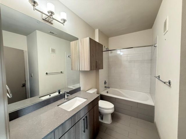 3600 S Lamar BLVD 200, Austin, TX 78704