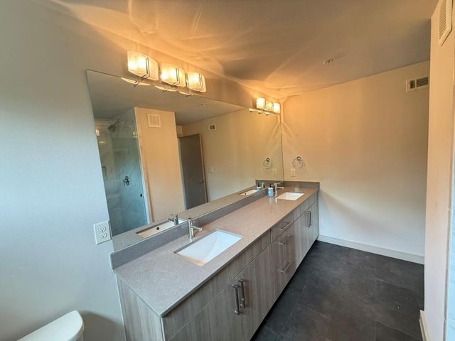 3600 S Lamar BLVD 200, Austin, TX 78704