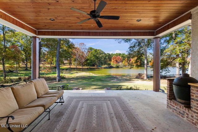 136 Trails End, Flora, MS 39071