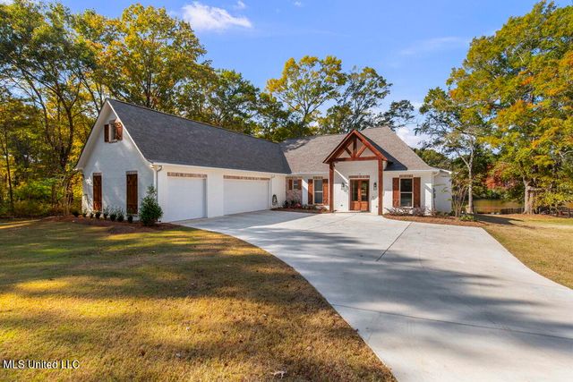 136 Trails End, Flora, MS 39071
