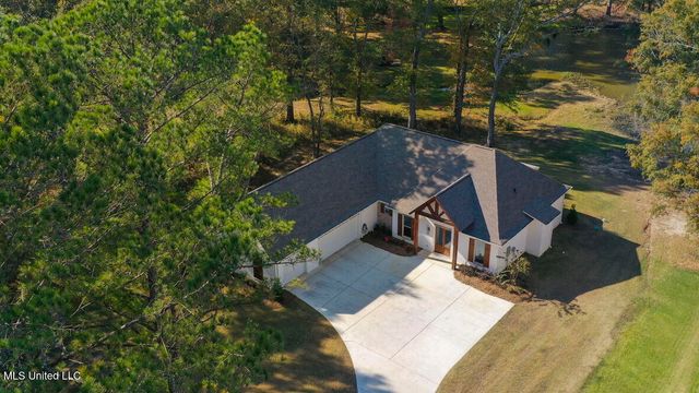 136 Trails End, Flora, MS 39071