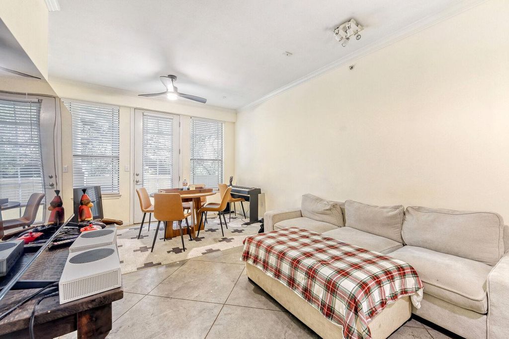 2505 San Gabriel ST 308, Austin, TX 78705