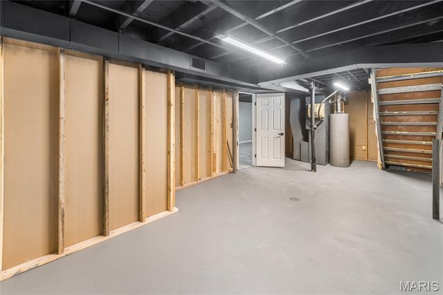 35 Jamestown Drive, St Peters, MO 63376