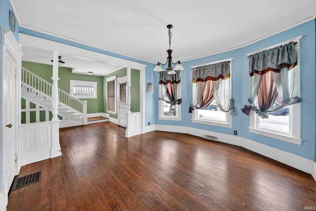 1125 W Washington Street, South Bend, IN 46601