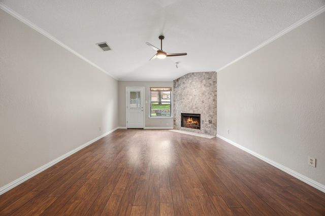 119 N Beltwoods Drive, Desoto, TX 75115