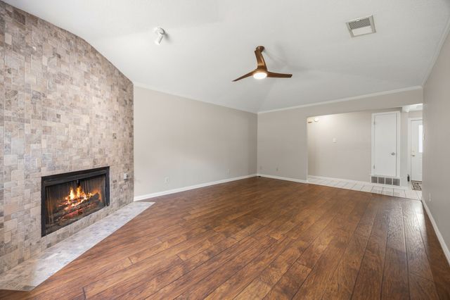 119 N Beltwoods Drive, Desoto, TX 75115