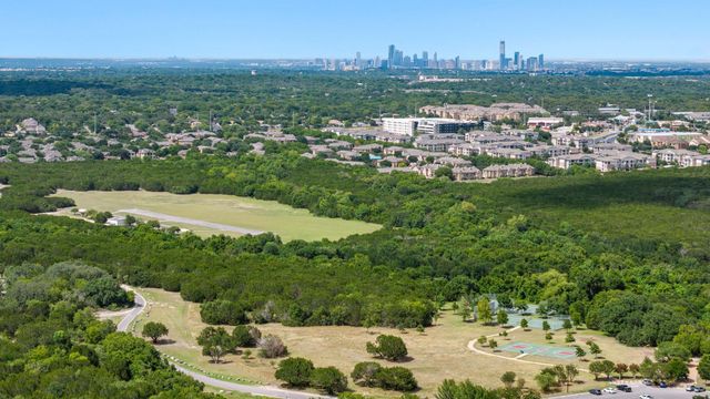 9273 Vigen CIR, Austin, TX 78748