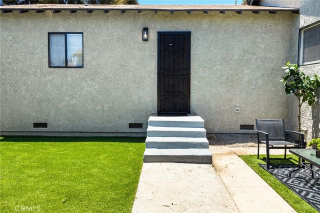 1132 W 56th, Los Angeles, CA 90037