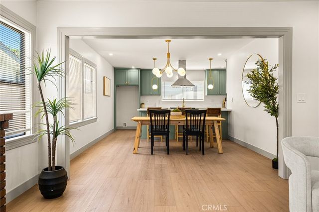 1132 W 56th, Los Angeles, CA 90037