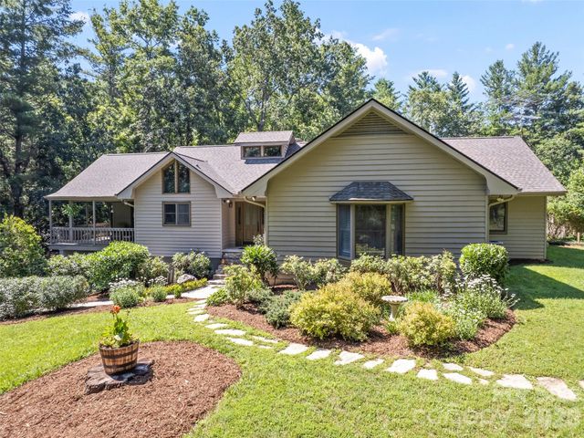 58 Sedgewood Court, Fairview, NC 28730