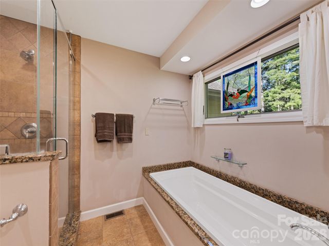 58 Sedgewood Court, Fairview, NC 28730