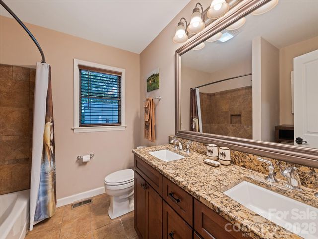 58 Sedgewood Court, Fairview, NC 28730