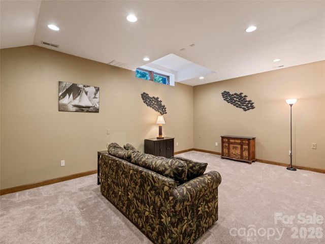 58 Sedgewood Court, Fairview, NC 28730