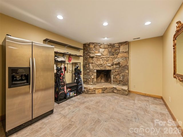 58 Sedgewood Court, Fairview, NC 28730