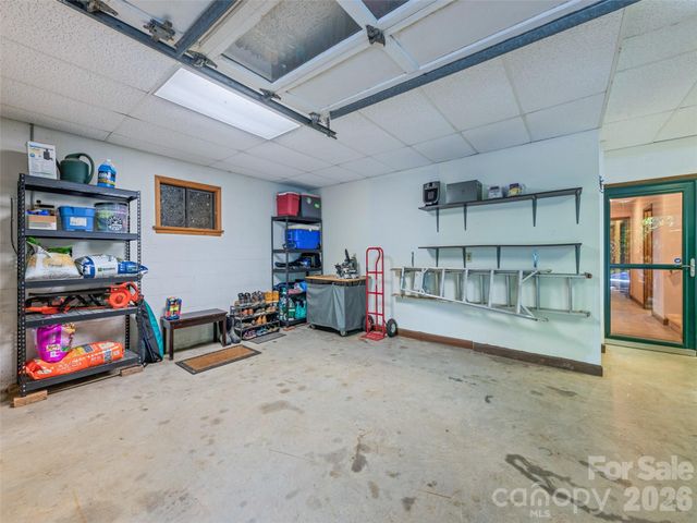 58 Sedgewood Court, Fairview, NC 28730