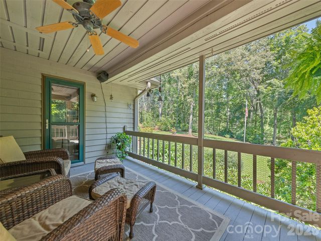 58 Sedgewood Court, Fairview, NC 28730