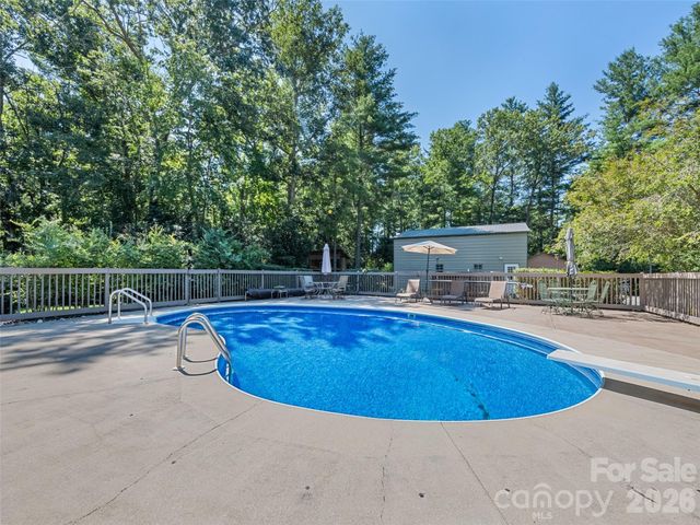 58 Sedgewood Court, Fairview, NC 28730