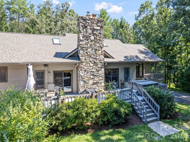 58 Sedgewood Court, Fairview, NC 28730