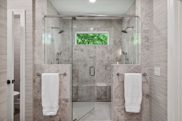 3208 Thoroughbred Dr, Hermitage, TN 37076