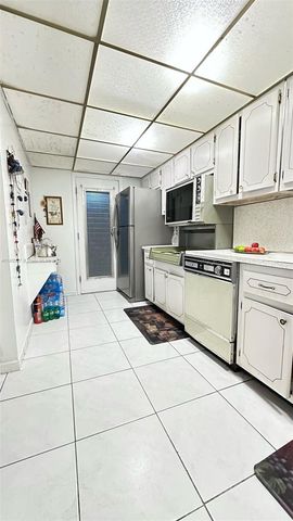 1340 Lincoln Rd 401, Miami Beach, FL 33139