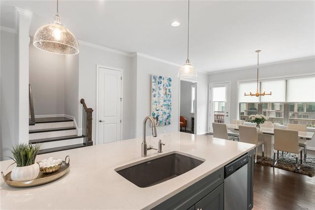 1002 Milhaven Drive 61, Roswell, GA 30076