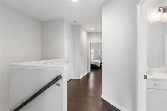 1002 Milhaven Drive 61, Roswell, GA 30076