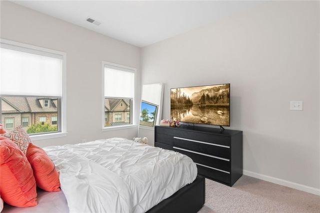 1002 Milhaven Drive 61, Roswell, GA 30076
