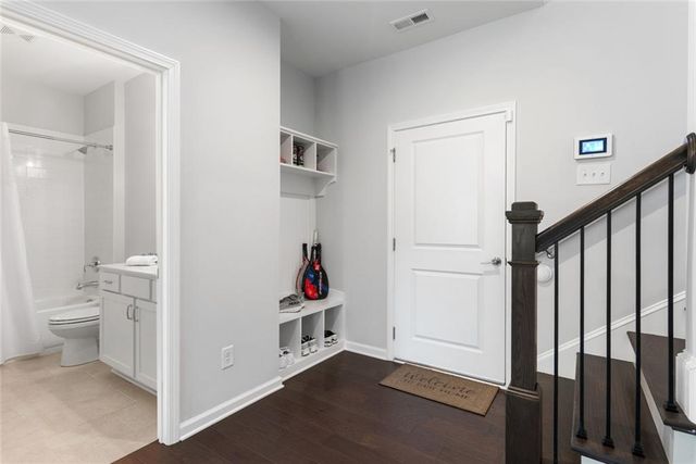 1002 Milhaven Drive 61, Roswell, GA 30076