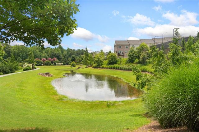 1002 Milhaven Drive 61, Roswell, GA 30076