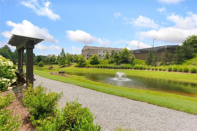 1002 Milhaven Drive 61, Roswell, GA 30076