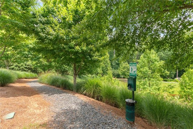 1002 Milhaven Drive 61, Roswell, GA 30076