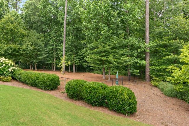 1002 Milhaven Drive 61, Roswell, GA 30076