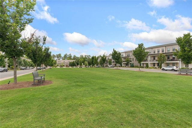 1002 Milhaven Drive 61, Roswell, GA 30076