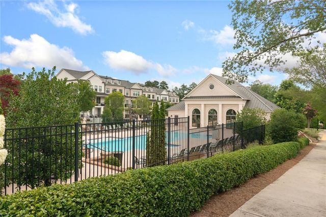 1002 Milhaven Drive 61, Roswell, GA 30076