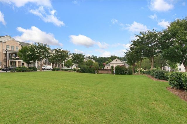 1002 Milhaven Drive 61, Roswell, GA 30076