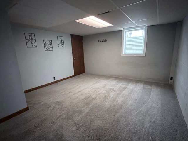 724 Southview Drive SW, Hutchinson, MN 55350