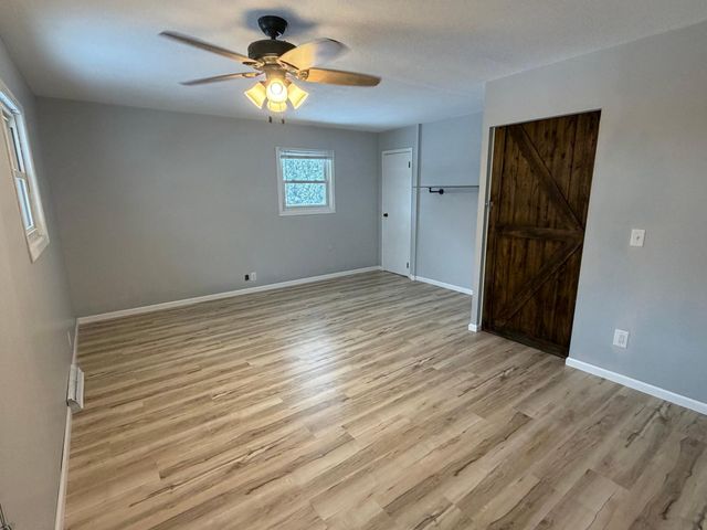 724 Southview Drive SW, Hutchinson, MN 55350