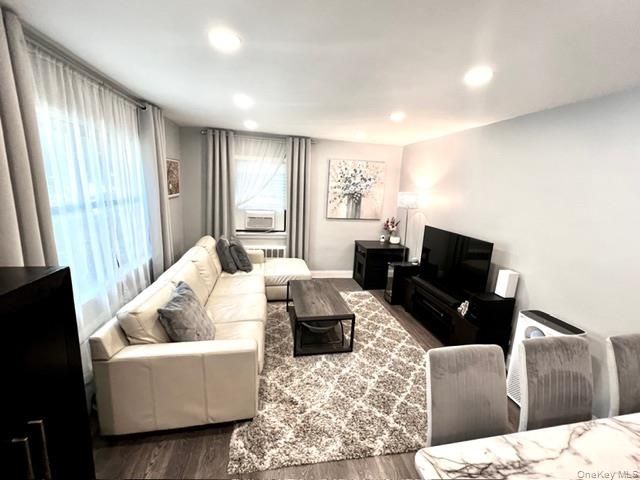 74-80 220th Street 292B1, Bayside, NY 11364