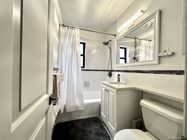 74-80 220th Street 292B1, Bayside, NY 11364