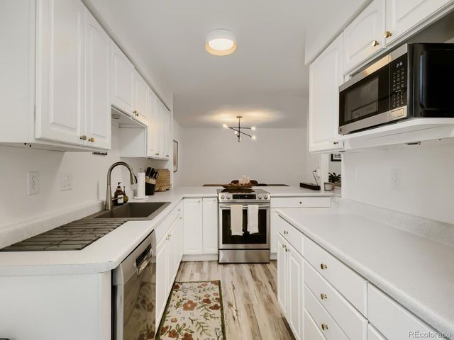 6305 W 6th Ave D27, Denver, CO 80214