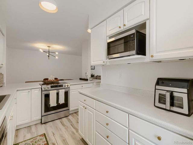 6305 W 6th Ave D27, Denver, CO 80214
