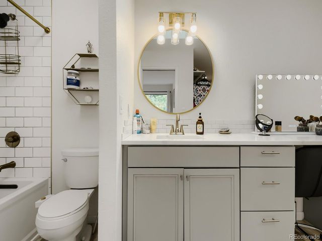 6305 W 6th Ave D27, Denver, CO 80214